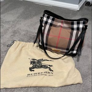 Burberry Canterbury House Check Authentic